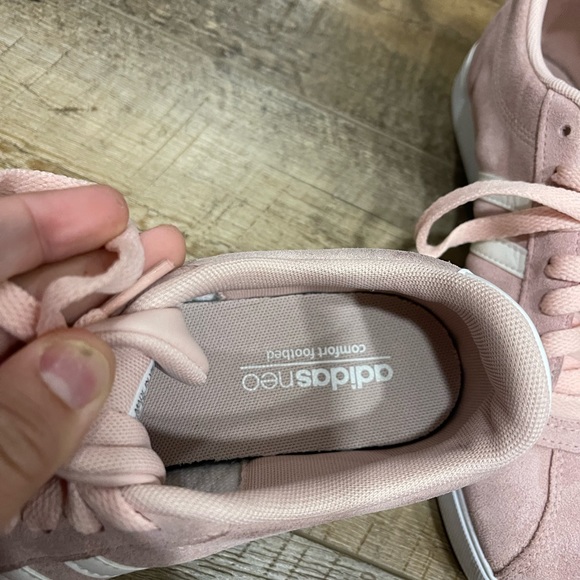 SOLD Adidas Shoes - Picture 6 of 8